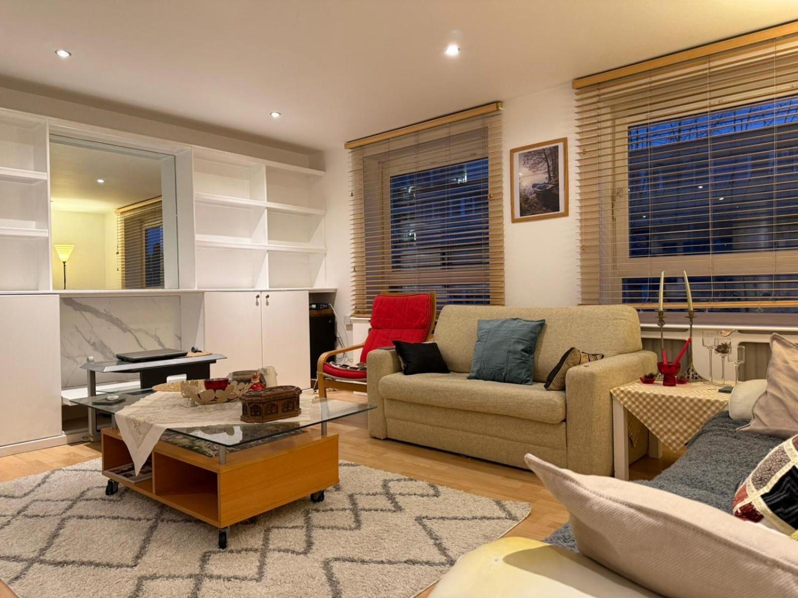 3bed Only 3 Stops To Centre * Londra